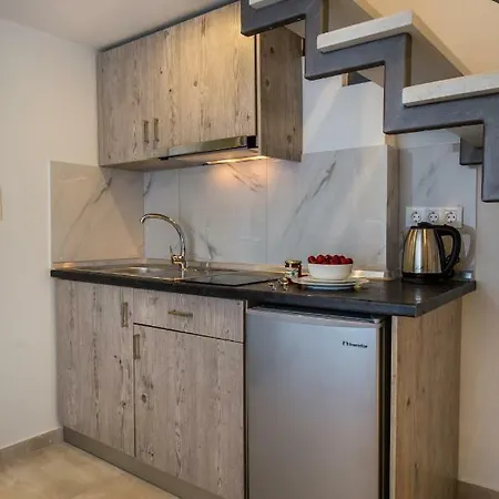 Mr & Mrs K Lofts *